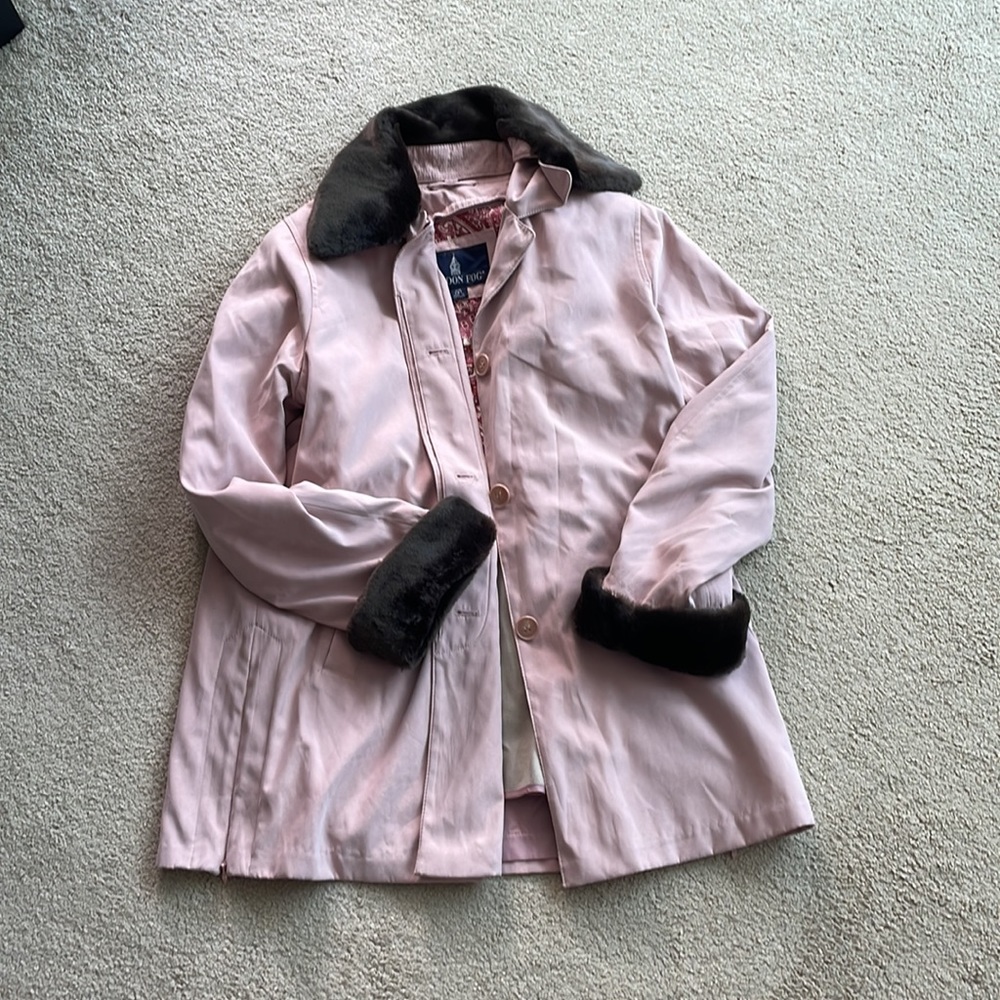 ๐5 for $25 Pink London Fog trench coat with fur detail - Picture 4 of 11